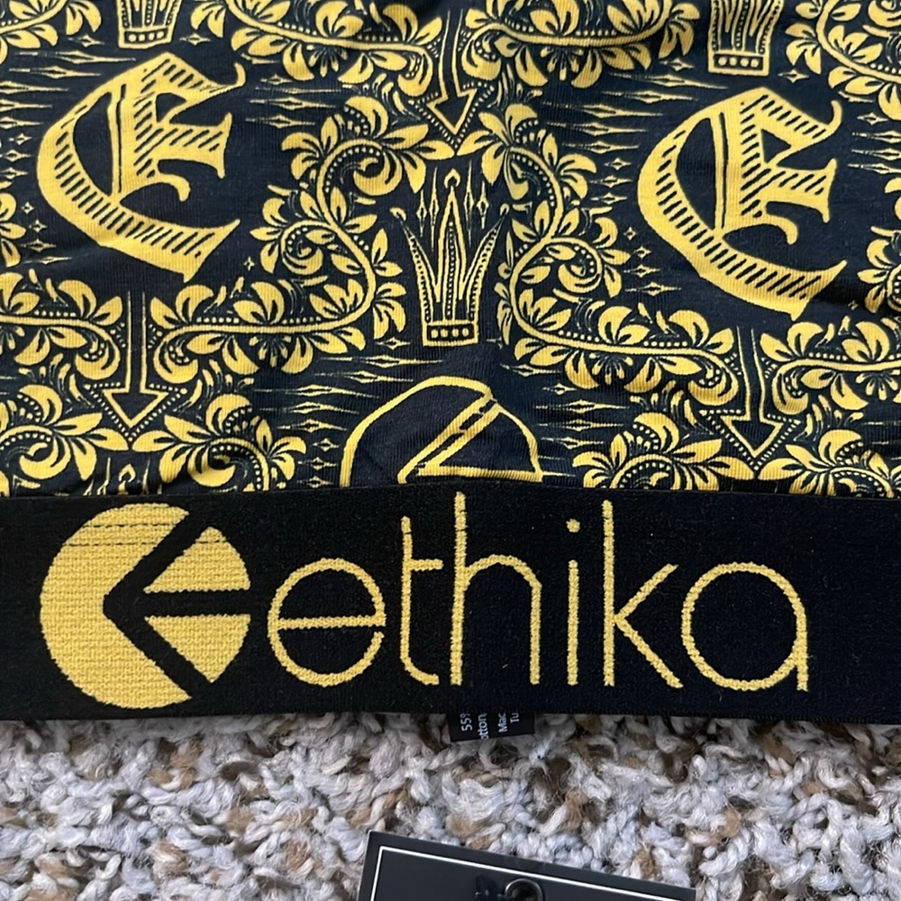Ethika Yellow and Black Sports Bra and Leggings Set - Picture 5 of 5